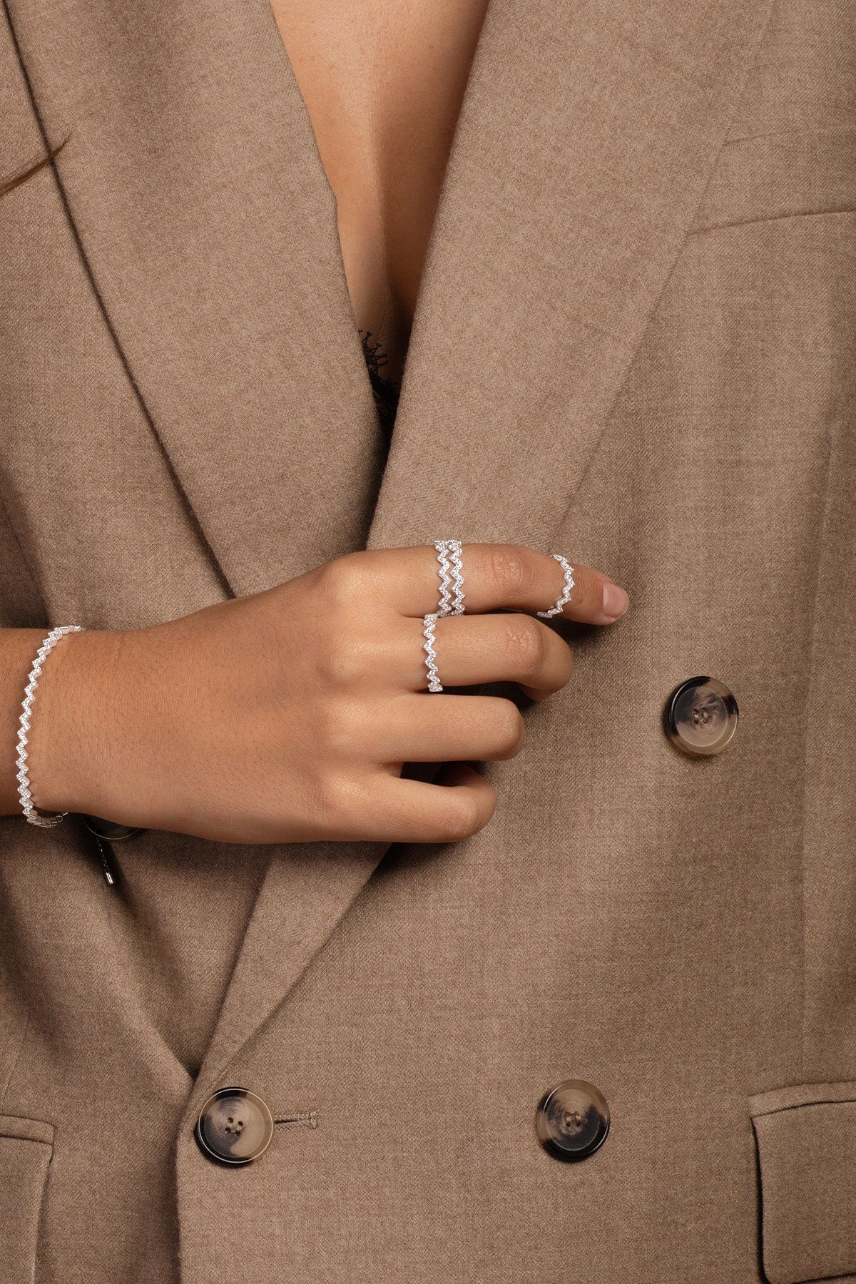 Up And Down Ring White