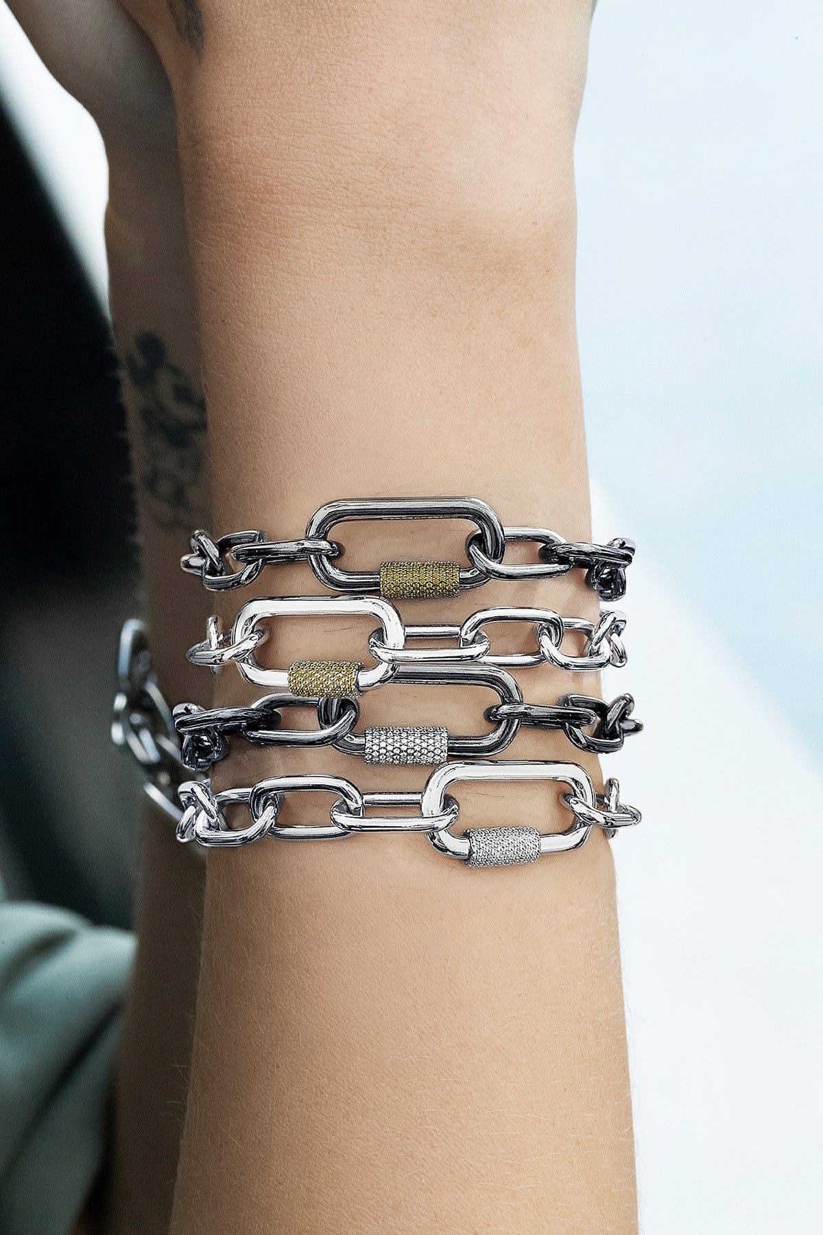 White Chain Link (Clippable)